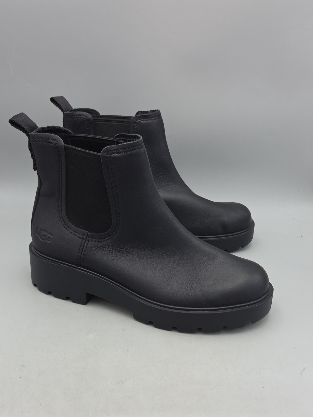 Ugg Women’s Markstrum Black Leather Chelsea Boots Size 8.5 Ankle Booties
